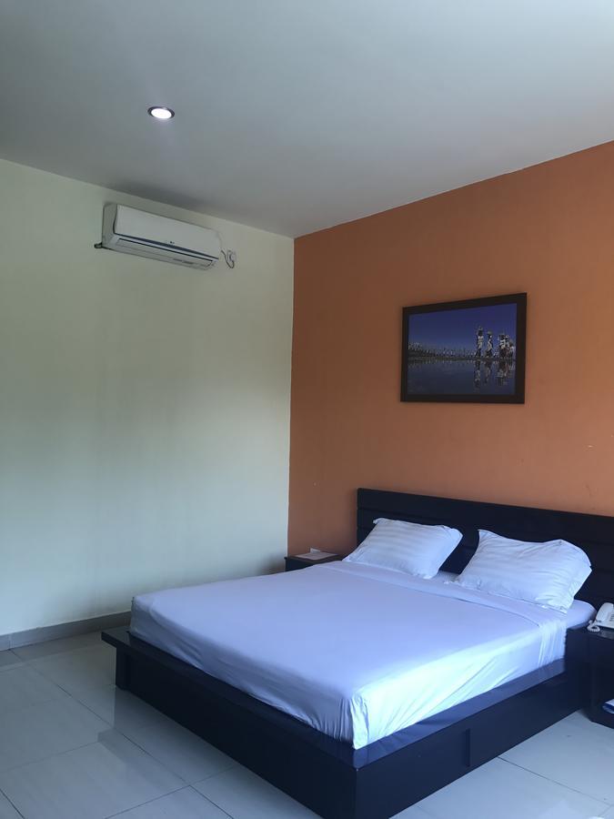 Prima Inn Kuta Lombok Exterior foto