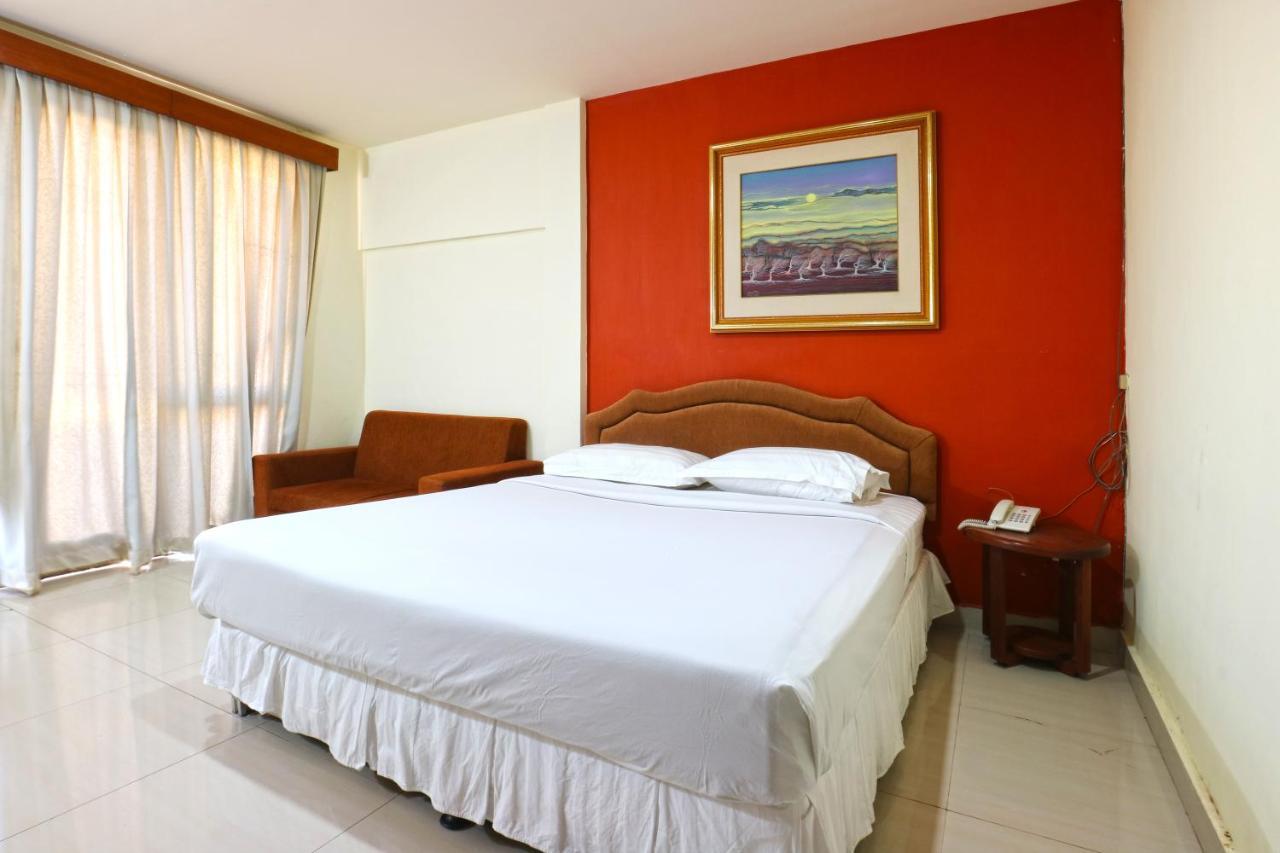 Prima Inn Kuta Lombok Exterior foto