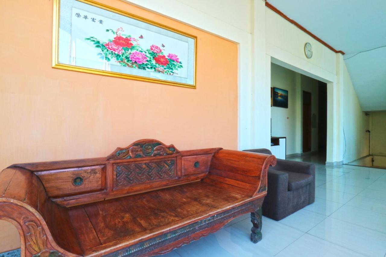 Prima Inn Kuta Lombok Exterior foto